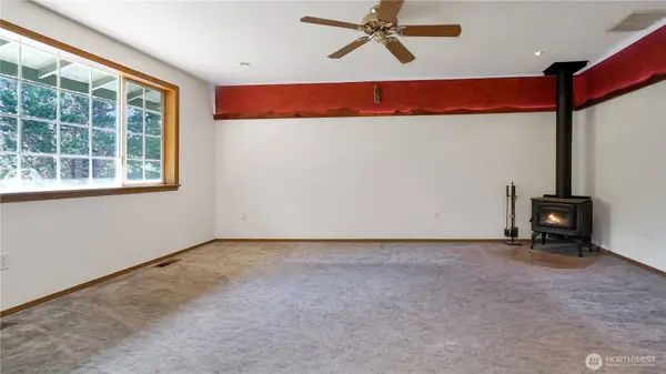 2109 Mark ST NE, Olympia, WA 98516