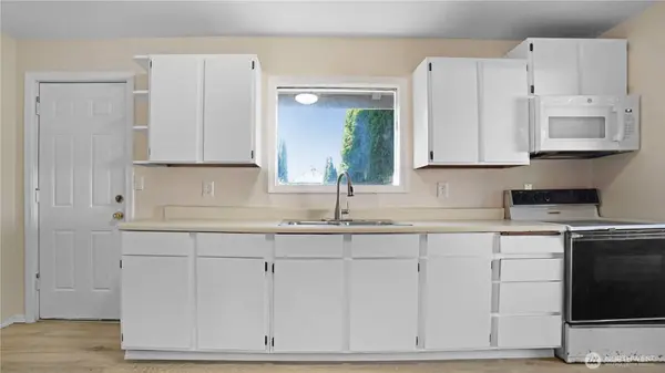 511 S West BLVD, Aberdeen, WA 98520