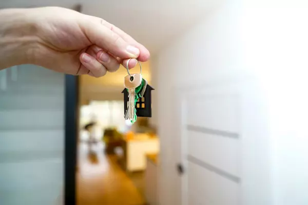 Should You Buy or Rent in Charleston? A Local’s Take,Alicia Brown