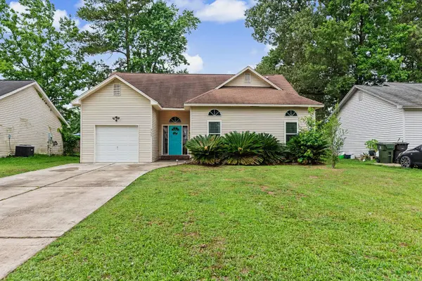 133 Pecan Grove Ave, Goose Creek, SC 29445