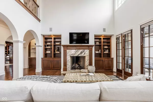 2377 Finchley RD, Carmel, IN 46032