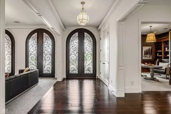 2377 Finchley RD, Carmel, IN 46032