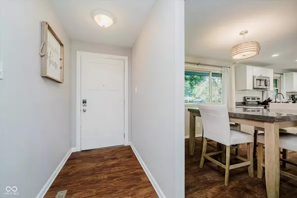 11802 Prairie PL, Carmel, IN 46033