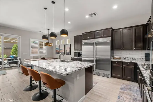 9095 Wing Shadow CIR, Las Vegas, NV 89129