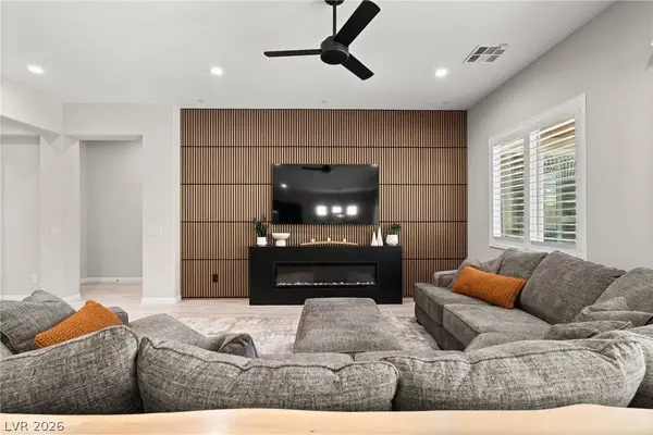 9095 Wing Shadow CIR, Las Vegas, NV 89129