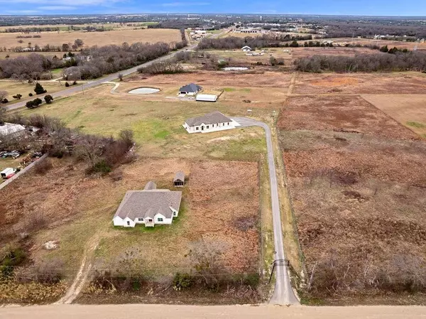 580 County Road 3422, Wills Point, TX 75169