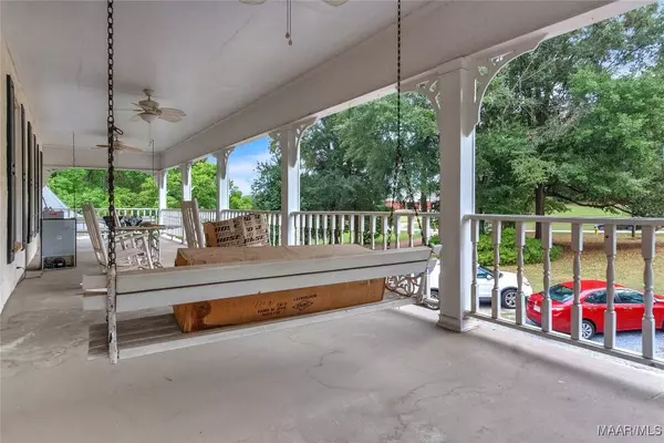 414 Perry Hill RD, Montgomery, AL 36109