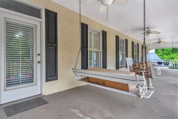 414 Perry Hill RD, Montgomery, AL 36109