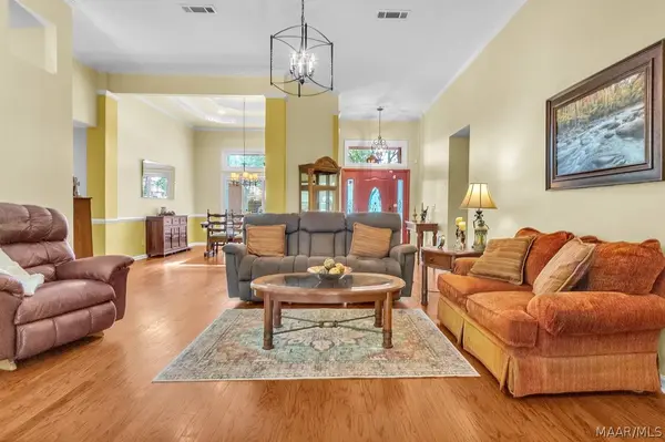 1605 Emerald Mountain Pkwy, Wetumpka, AL 36093