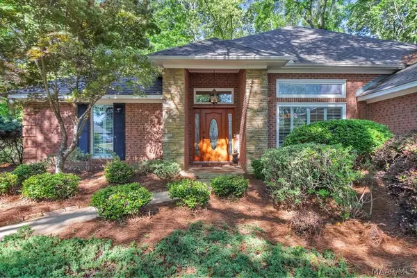 1605 Emerald Mountain Pkwy, Wetumpka, AL 36093