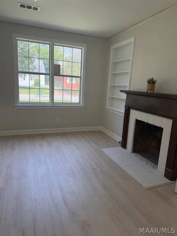 7 COURTLAND DR, Montgomery, AL 36105