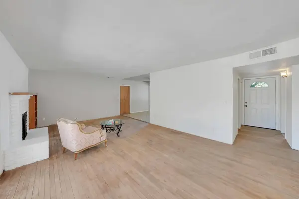 666 N Pepper Street, Woodlake, CA 93286