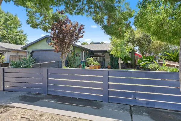 1271 Deer Creek Street, Tulare, CA 93274