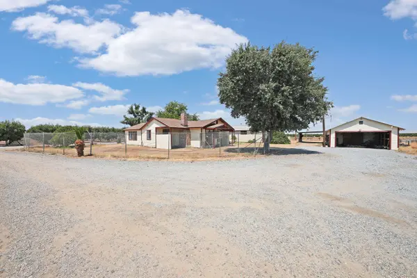 13400 Ave 352, Visalia, CA 93292