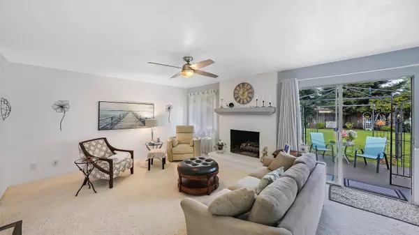 542 W Paradise Avenue, Visalia, CA 93277