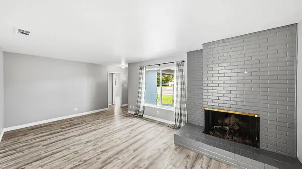 2227 S Terrace Street, Visalia, CA 93277