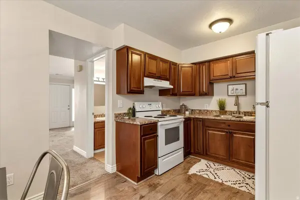 947 E CANYON RD #29, Ogden, UT 84404