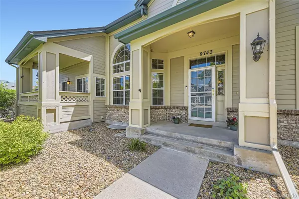 9742 E Hawaii PL, Aurora, CO 80247