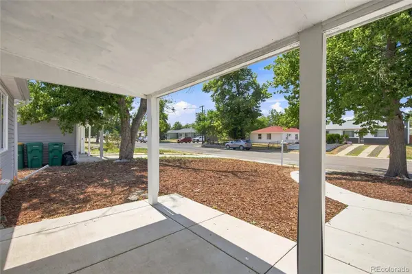 812 Geneva ST, Aurora, CO 80010