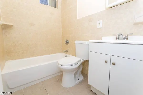 38 KENT ST, Newark City, NJ 07108