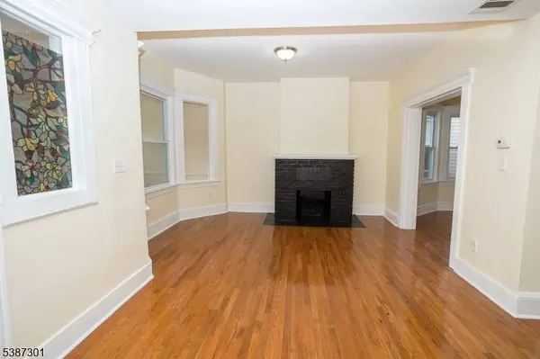 81 W End Ave, Newark City, NJ 07106