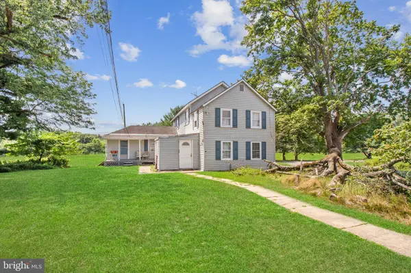 33 ALLENS RD, Hightstown, NJ 08520