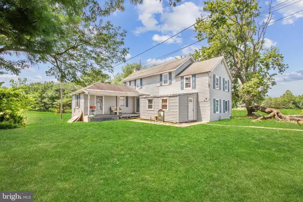 33 ALLENS RD, Hightstown, NJ 08520