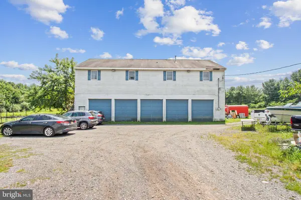 33 ALLENS RD, Hightstown, NJ 08520
