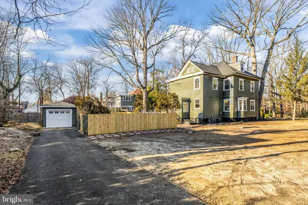 804 MAIN ST, Riverton, NJ 08077