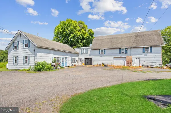 33 ALLENS RD, Hightstown, NJ 08520