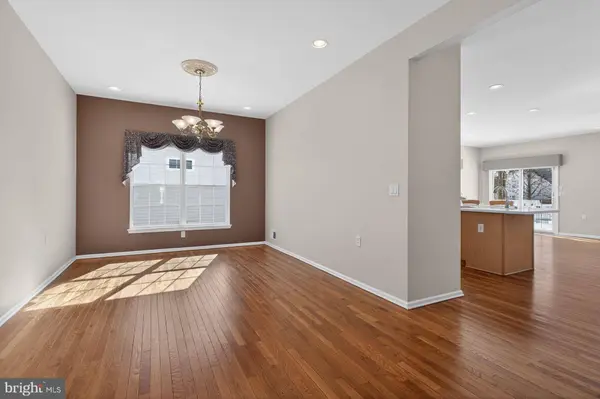 21 GLOBEFLOWER LN, Princeton Junction, NJ 08550