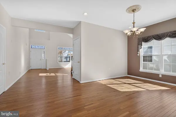 21 GLOBEFLOWER LN, Princeton Junction, NJ 08550