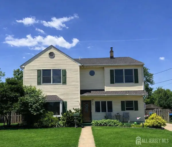 45 Walnut ST, Edison, NJ 08817
