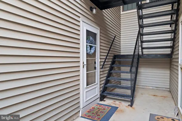 54 SUMMIT CT, Marlton, NJ 08053