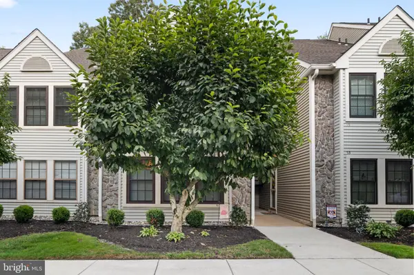 54 SUMMIT CT, Marlton, NJ 08053
