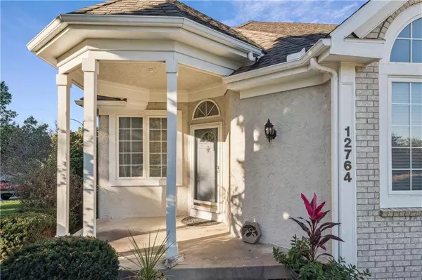 12764 S Constance ST, Olathe, KS 66062