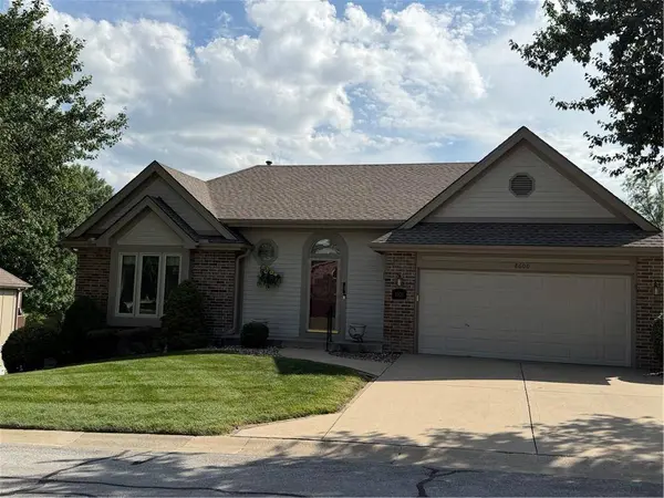 8600 N Chatham CIR, Kansas City, MO 64154
