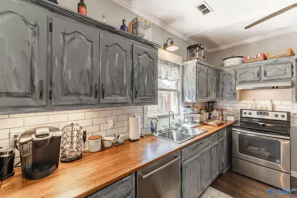 423 Bromwich Street, Decatur, AL 35601