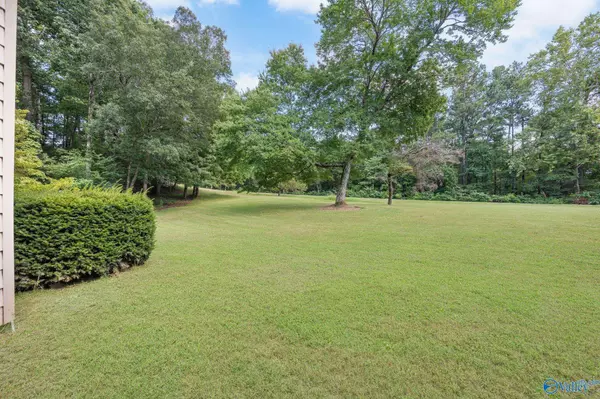 1136 Shoal Creek Road, Decatur, AL 35603