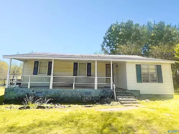 1504 Highway 101, Town Creek, AL 35672