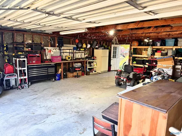 1504 Simmons Drive, Decatur, AL 35601