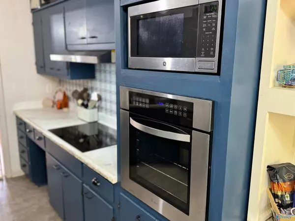 1504 Simmons Drive, Decatur, AL 35601