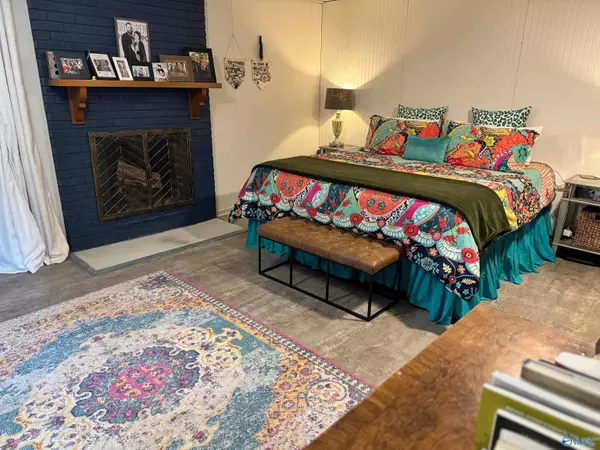 1504 Simmons Drive, Decatur, AL 35601