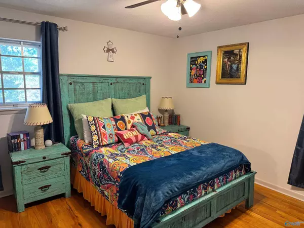 1504 Simmons Drive, Decatur, AL 35601