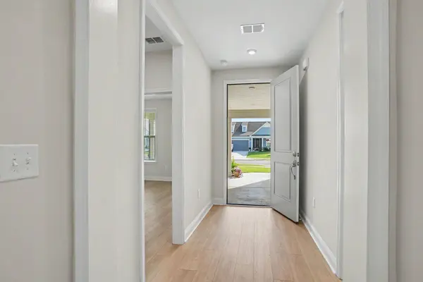 1213 Beeblossom Dr., North Myrtle Beach, SC 29582