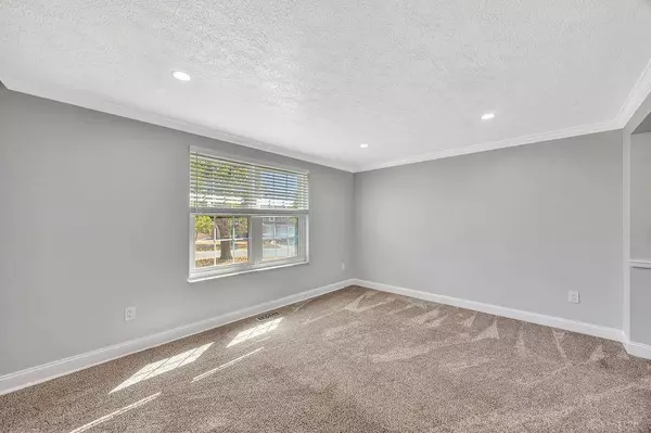 7913 Merryman Way, West Chester, OH 45069