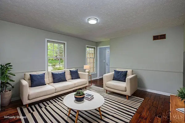 7497 rolling meadows, West Chester, OH 45069