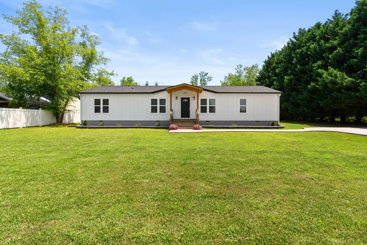 345 Broken Chimney Rd, Inman, SC 29349-4306