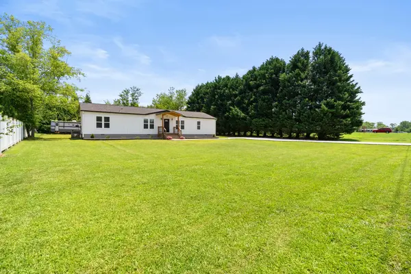 345 Broken Chimney Rd, Inman, SC 29349-4306