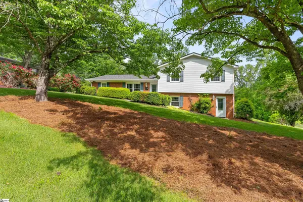 225 E Powers Drive, Easley, SC 29640